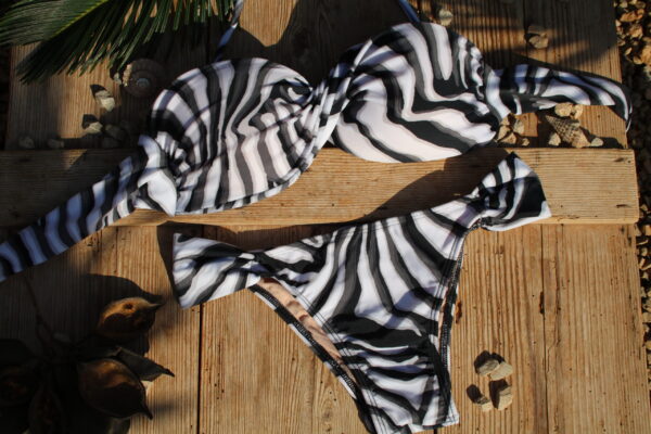 ©-fishkiss-swimwear.com